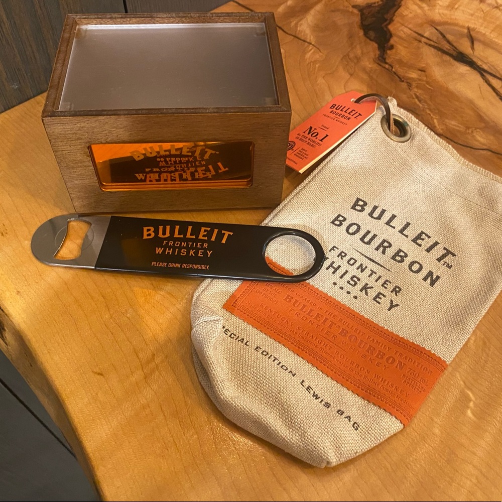 Bulleit Bourbon Gift Set